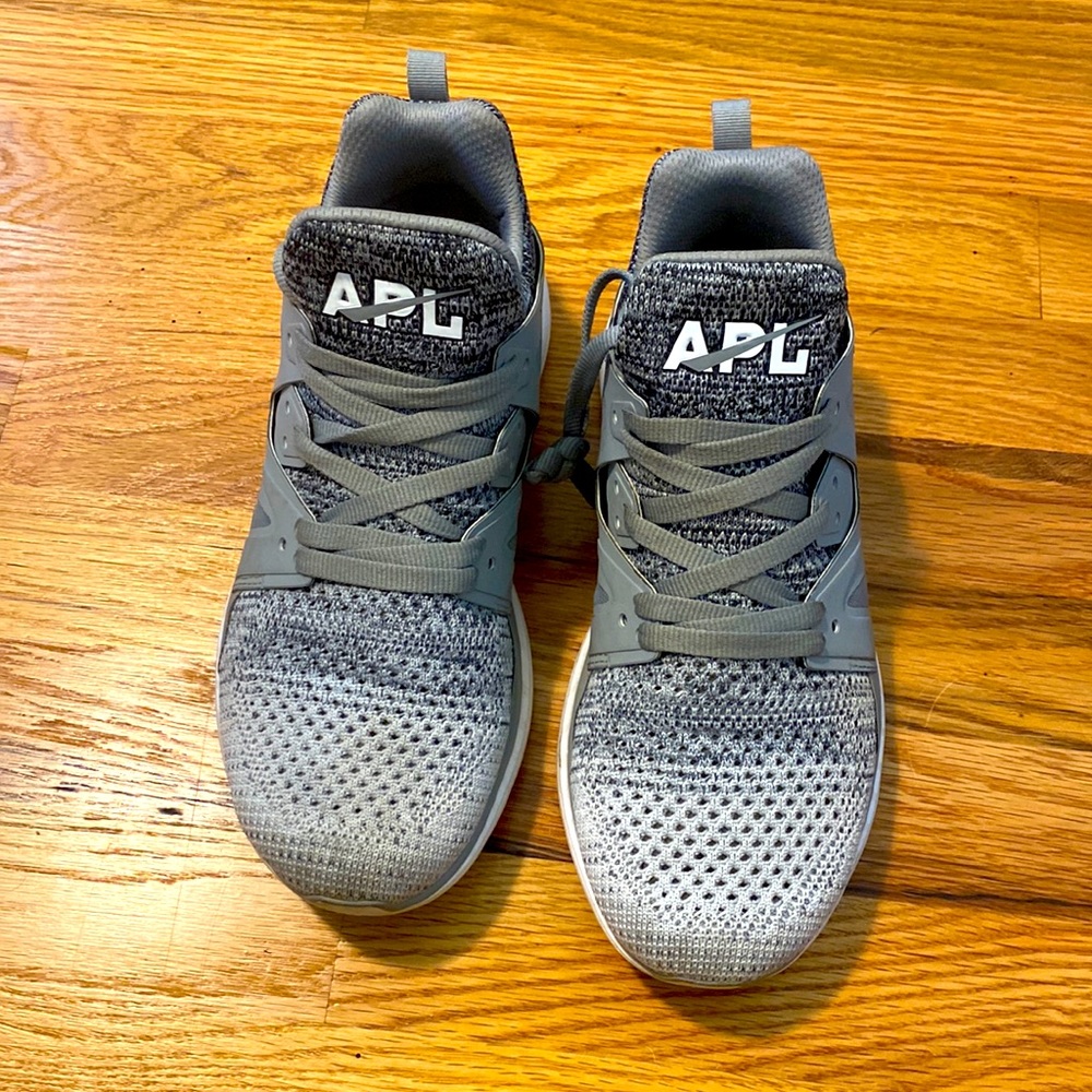 APL Sneakers, size 8